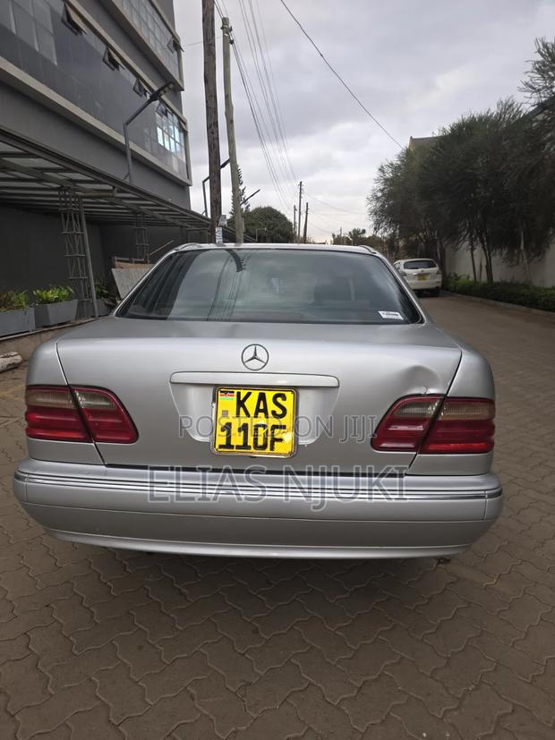 Mercedes-Benz E200 1998 Silver