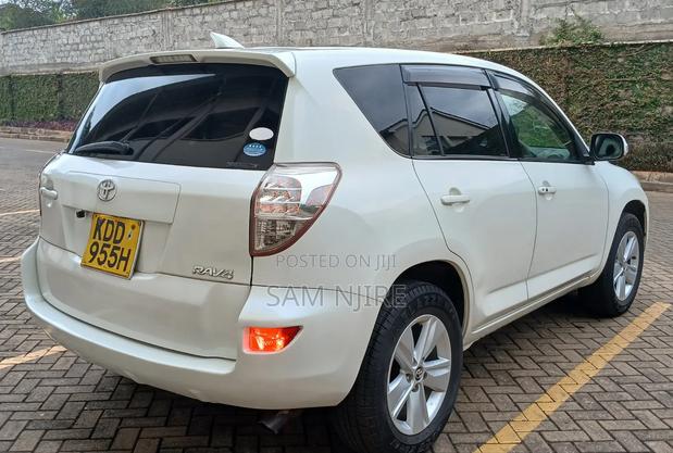 Toyota RAV4 2015 Pearl
