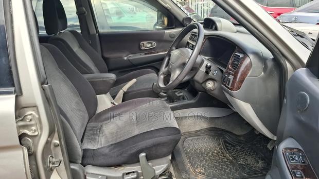 Mitsubishi Pajero 2004 Silver