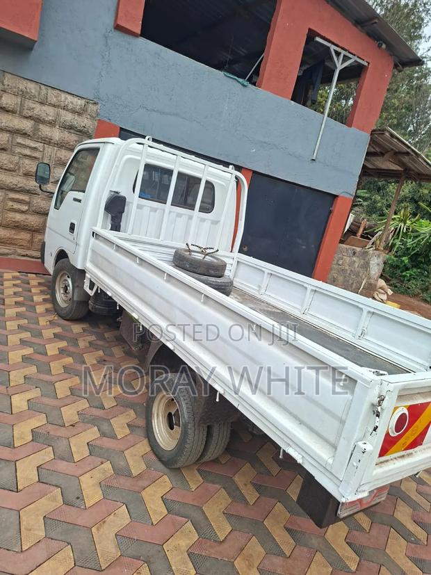 Kia K3000 2005 White