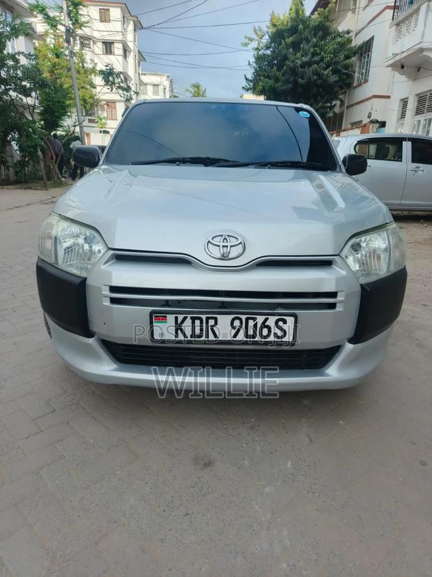 Toyota Probox 2018 Silver