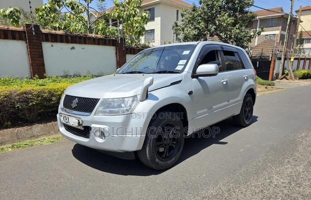Suzuki Escudo 2006 Silver