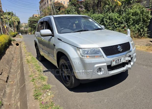 Suzuki Escudo 2006 Silver