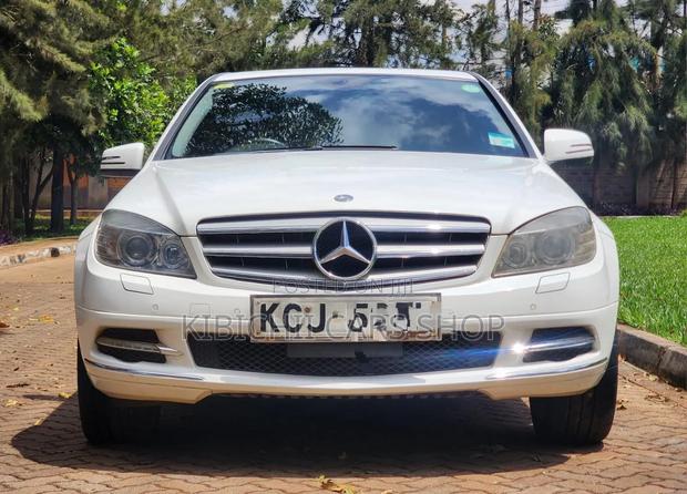 Mercedes-Benz C200 2010 White