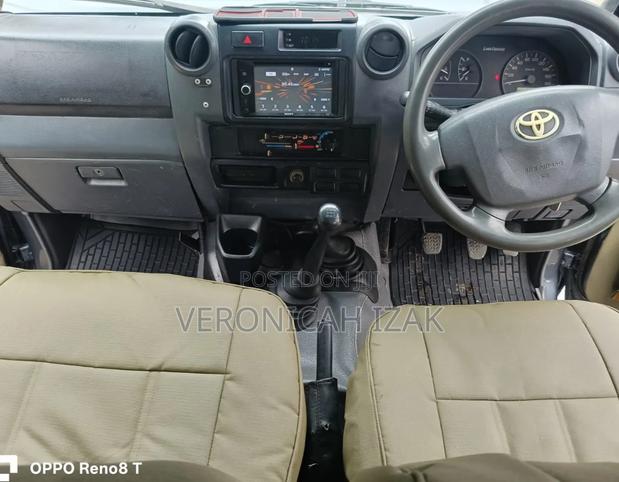 Toyota Land Cruiser 2014 Gray