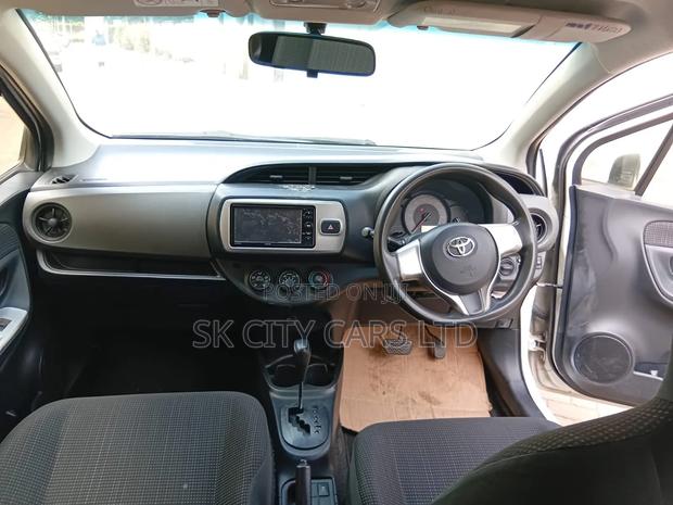 Toyota Vitz 1.0 FWD 5dr 2016 White