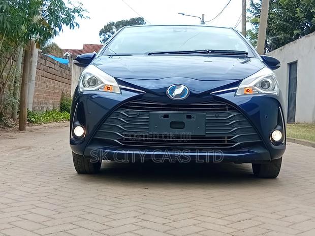 Toyota Vitz 1.5 FWD Hybrid 5dr 2019 Blue