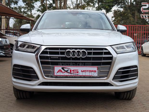 Audi Q5 2.0T Premium AWD quattro 2019 White