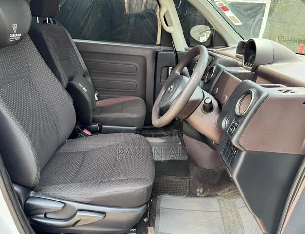Toyota Spade 2014