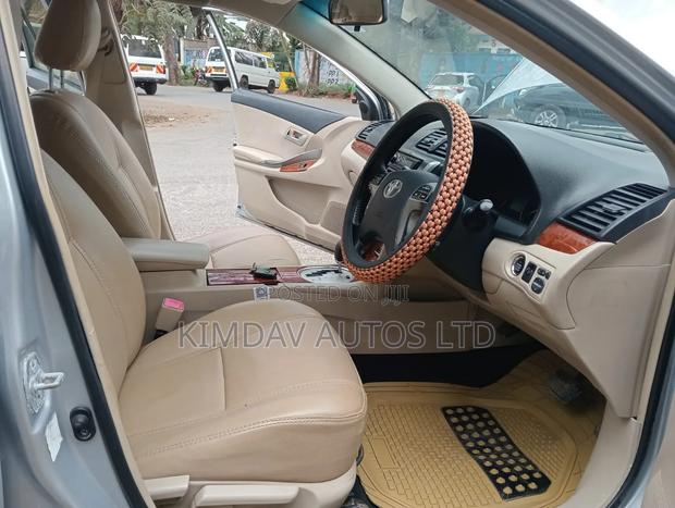 Toyota Premio 1.8 FWD 2013 Silver