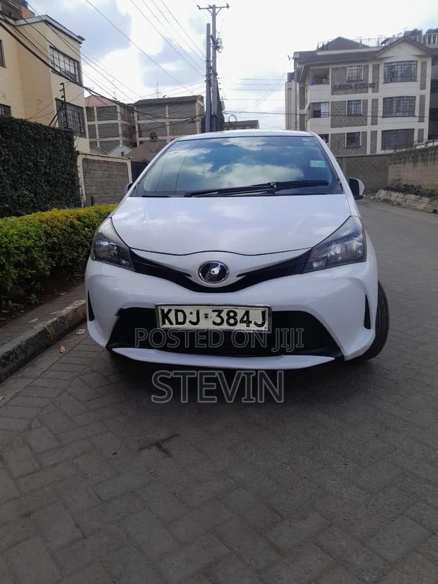 Toyota Vitz 2015 White