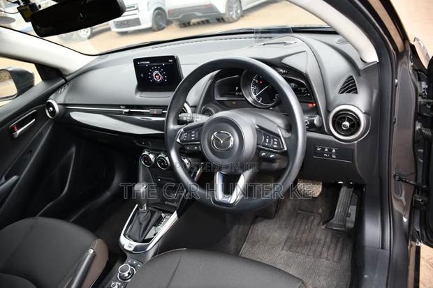 Mazda 2 2020 Gray