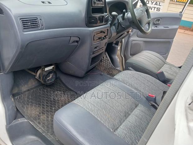 Toyota TownAce 2004 White