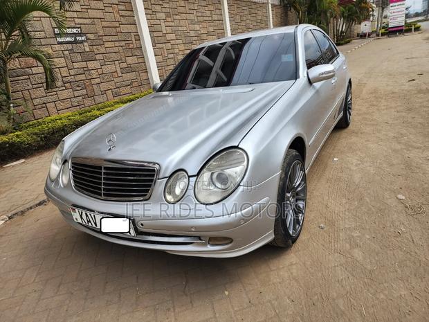 Mercedes-Benz E240 2003 Silver