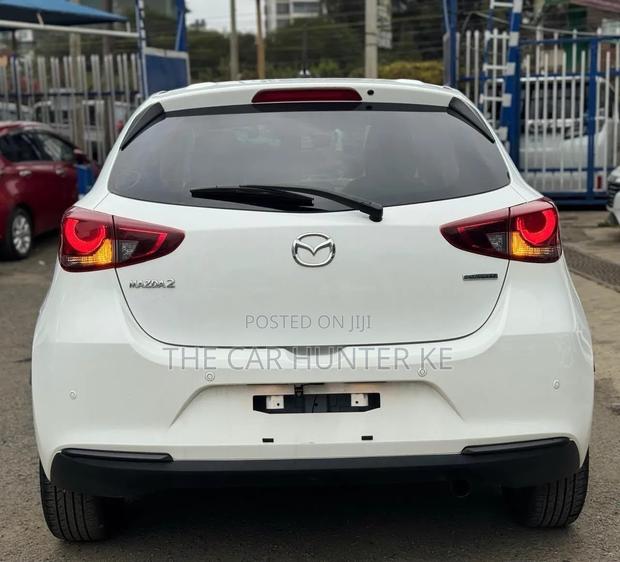 Mazda 2 2020 Pearl