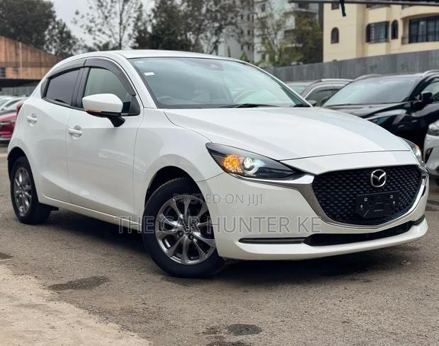 Mazda 2 2020 Pearl