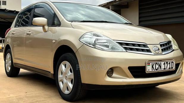 Nissan Tiida 2010