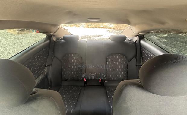 Mercedes-Benz C200 2000 Blue