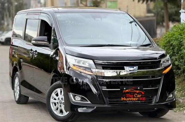 Toyota Noah 2019