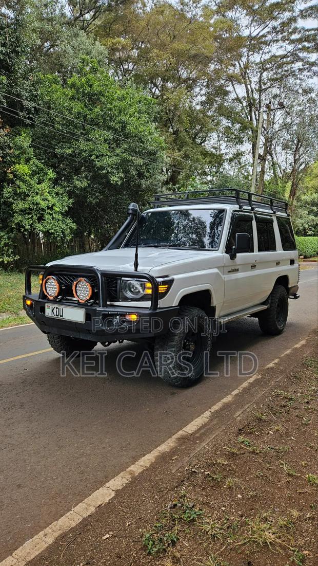 Toyota Land Cruiser 76 Series 2009 White