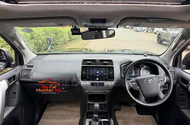 Toyota Land Cruiser Prado 2.8 2020 Black