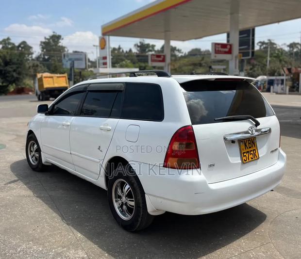 Toyota Corolla Fielder 2003 White