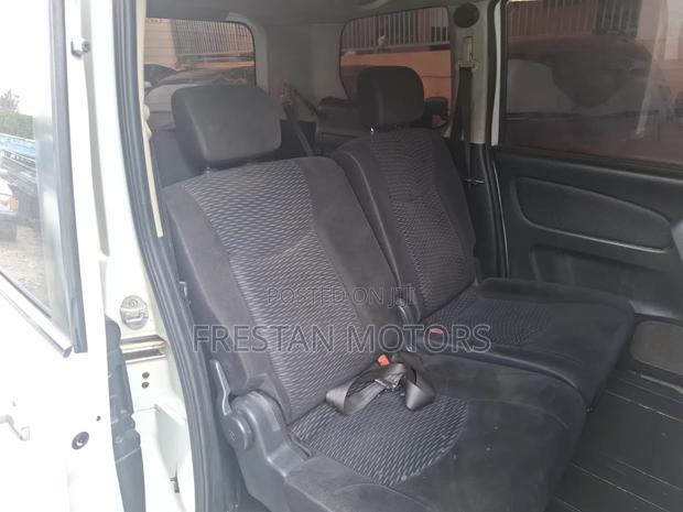 Nissan Serena 2012 White