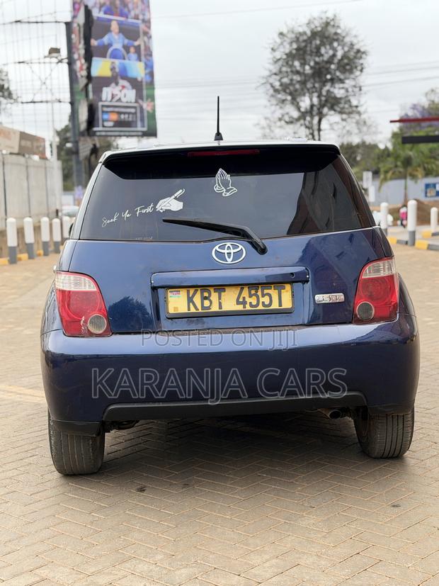 Toyota IST 2005 Blue