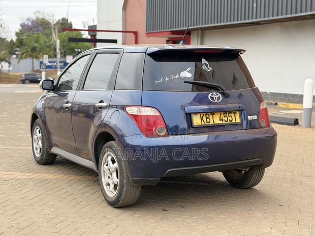 Toyota IST 2005 Blue