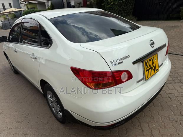 Nissan Bluebird 2012 White