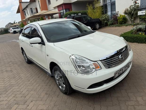 Nissan Bluebird 2012 White