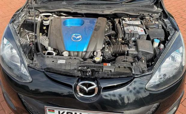 Mazda Demio 2012