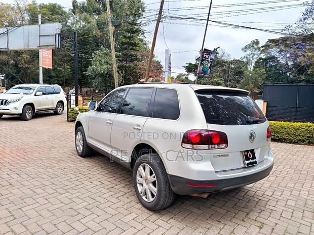 Volkswagen Touareg 2008 Silver