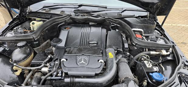 Mercedes-Benz E200 2011 Black