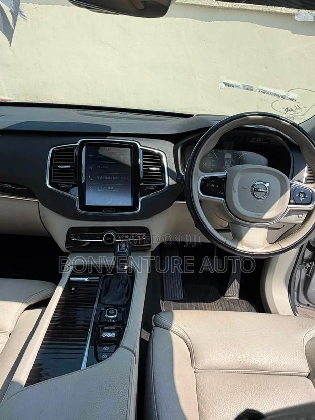 Volvo XC90 T6 Inscription AWD 2019 Beige