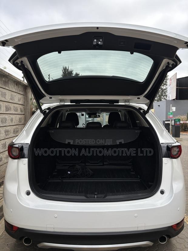 Mazda CX-5 2019 White