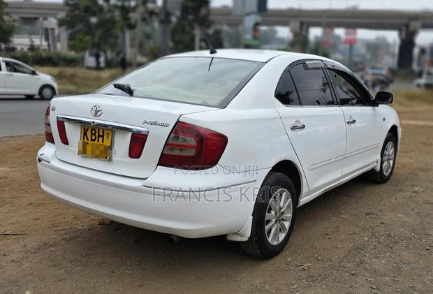 Toyota Premio 2003 Off white