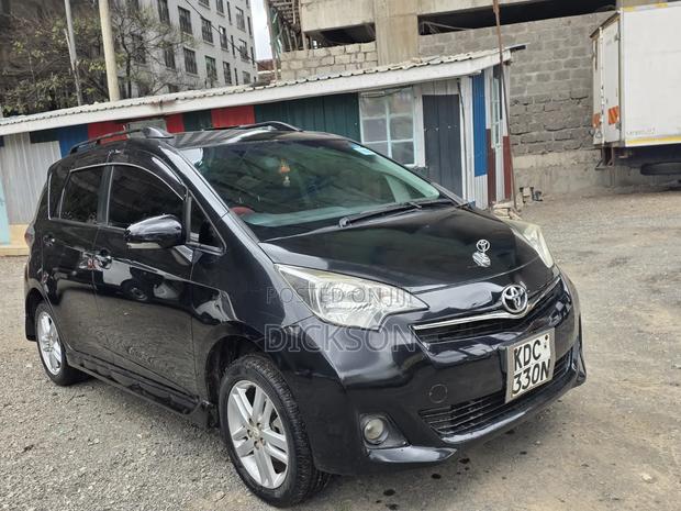 Toyota Ractis 2014 Black