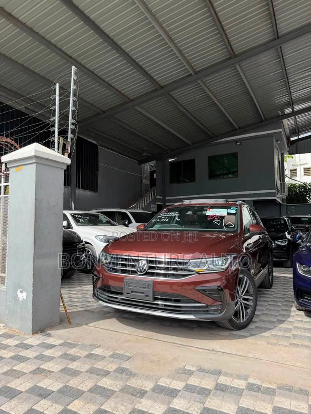 Volkswagen Tiguan 2.0T S AWD 4MOTION 2019 Brown