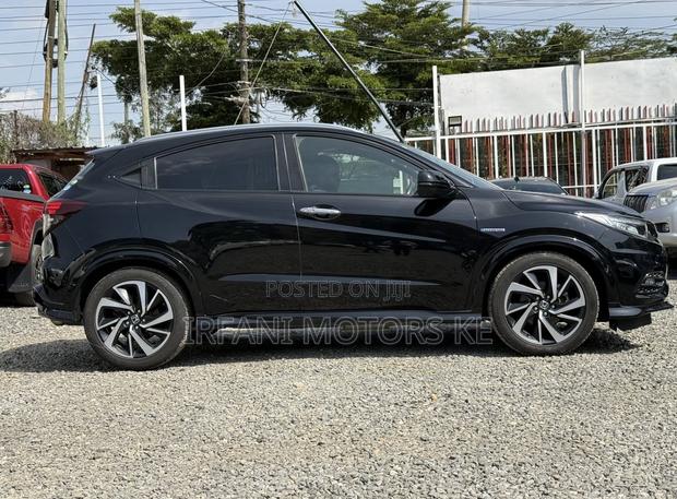 Honda Vezel 1.5 Hybrid 2WD 2019 Black