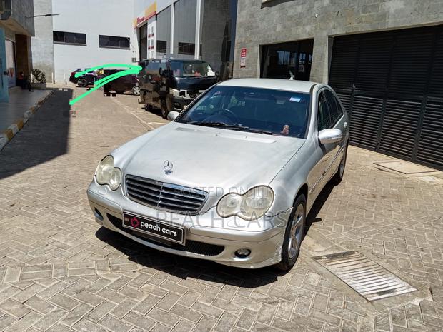 Mercedes-Benz C200 2004 Silver
