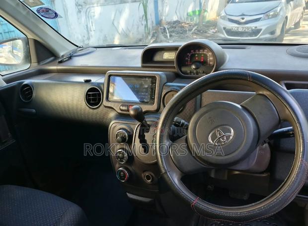 Toyota Spade 2013 Black