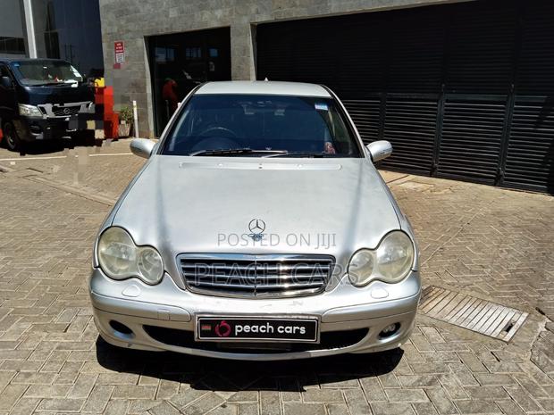 Mercedes-Benz C200 2004 Silver