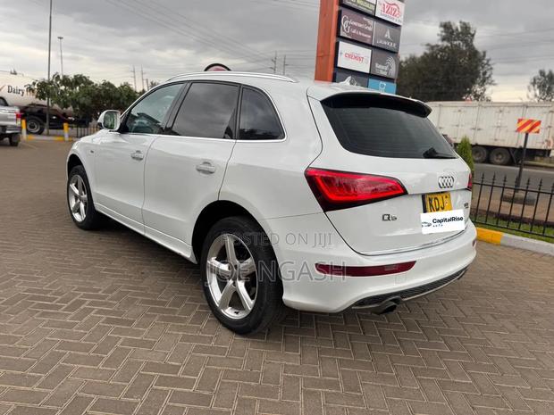 Audi Q5 2.0T Premium quattro 4dr SUV AWD (2.0L 4cyl Turbo 8A) 2015