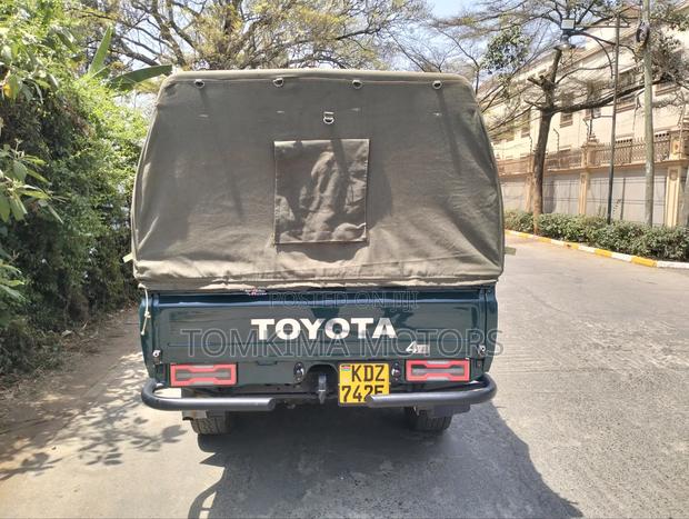 Toyota Land Cruiser 2014 Green