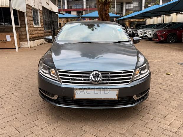 Volkswagen Passat 2015 Gray