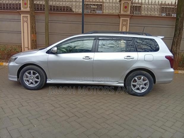 Toyota Corolla Fielder 2008 Silver