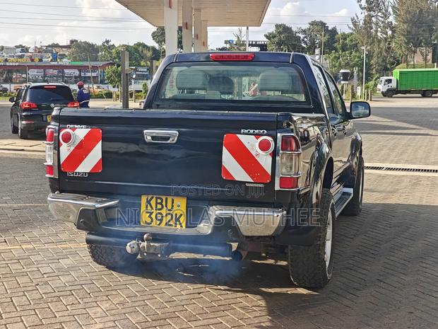 Isuzu Rodeo 2004 Black