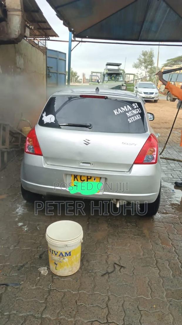Suzuki Swift 2010 Silver