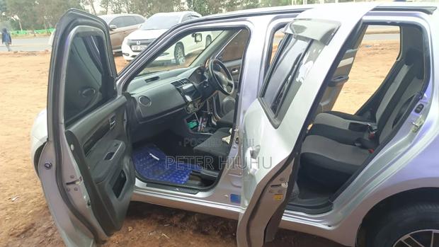 Suzuki Swift 2010 Silver